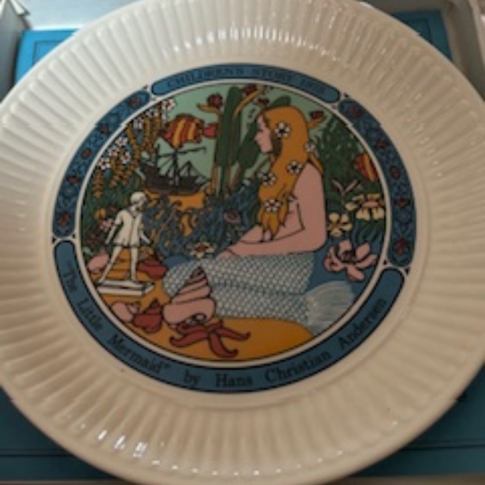 Wedgwood Children's Story Plate - 1975 The Little Mermaid